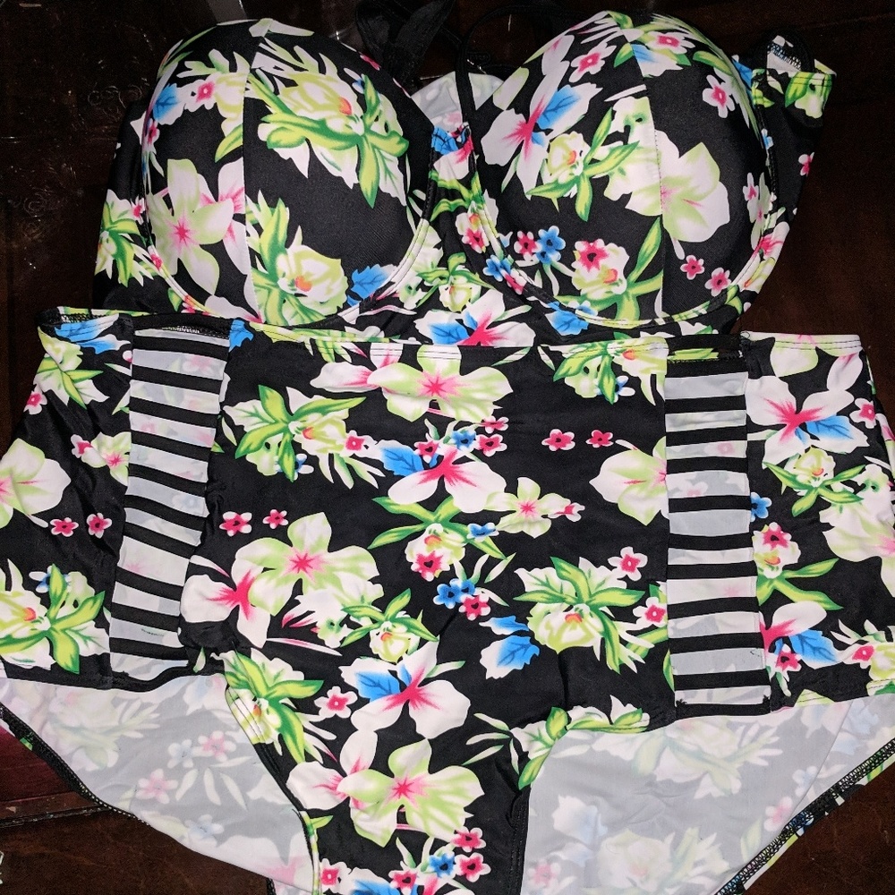 High waisted bikini
